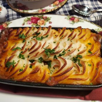 Balmoral Restaurant - Shepherd's Pie - Scottish Near Me - St Charles, Illinois Balmoral Restaurant - Shepherd's Pie - Scottish Near Me - St Charles, Illinois