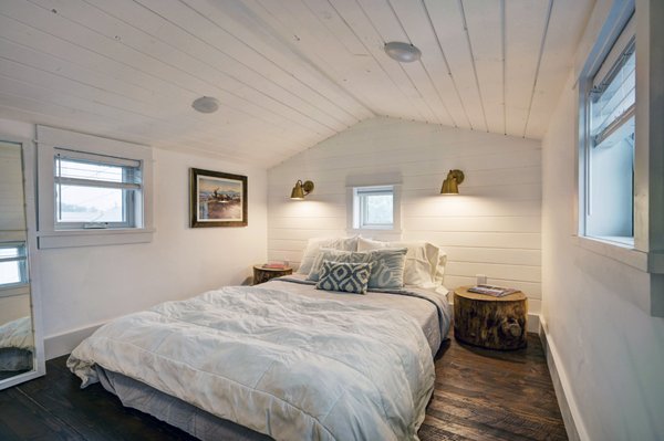 The Roost - Backyard Guesthouse by null