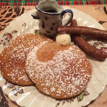 Eagle's Nest Bed & Breakfast - Pumpkin pancakes and sausage! So delicious! - Big Bear Lake, CA