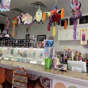 Sweet Spots - Hersheys Ice Cream - Ice Cream & Frozen Yogurt Near Me - Farmington Hills, Michigan