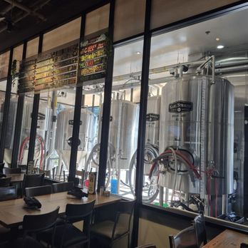 Karl Strauss Brewing Company - Pubs Near Me - Costa Mesa, California Karl Strauss Brewing Company - Pubs Near Me - Costa Mesa, California