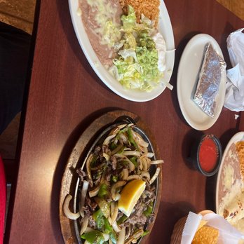El Nopal - Fajitas Mix - Mexican Near Me - Louisville, Kentucky El Nopal - Fajitas Mix - Mexican Near Me - Louisville, Kentucky