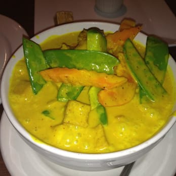 Wild Ginger - Mango curry with fried tofu - Thai Near Me - Cincinnati, Ohio Wild Ginger - Mango curry with fried tofu - Thai Near Me - Cincinnati, Ohio