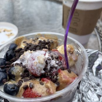 Tweets Ice Cream Cafe - Desserts Near Me - Wading River, New York