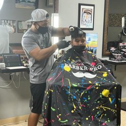 Kelly V's Barber Shop - Mikeyyydabarber