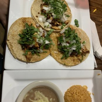 Maria's Mexican Grill - Tacos de Pollo y Chorizo - Mexican Near Me - Noblesville, Indiana Maria's Mexican Grill - Tacos de Pollo y Chorizo - Mexican Near Me - Noblesville, Indiana