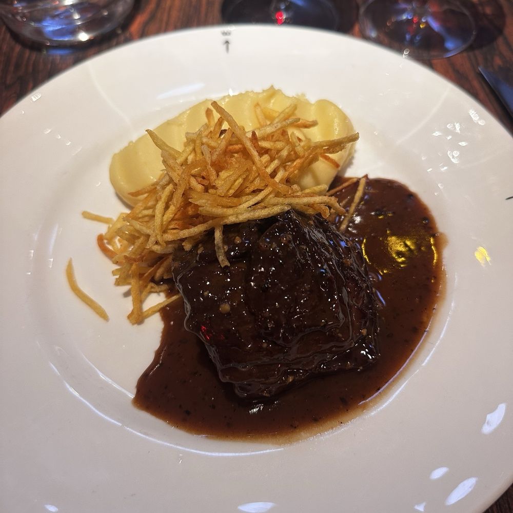 Derrière - Beef au poivre - Modern European Near Me - Paris, 75 Derrière - Beef au poivre - Modern European Near Me - Paris, 75