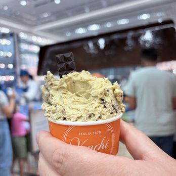 Venchi - Chocolatiers & Shops Near Me - Costa Mesa, California