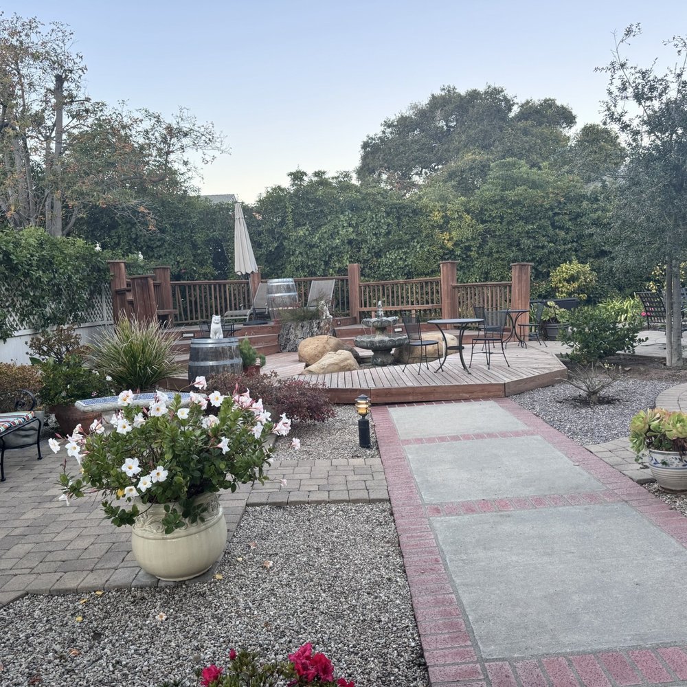 Cheshire Cat Inn - Bed & Breakfast Near Me - Santa Barbara, California