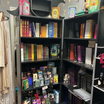 Mystic Nook - Enchanted - Spiritual Shop Near Me - Chattanooga, Tennessee