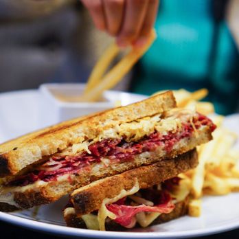 47 North Bar + Bistro - House Rueben - IG: @nelson_eats - New American Near Me - Bellevue, Washington 47 North Bar + Bistro - House Rueben - IG: @nelson_eats - New American Near Me - Bellevue, Washington