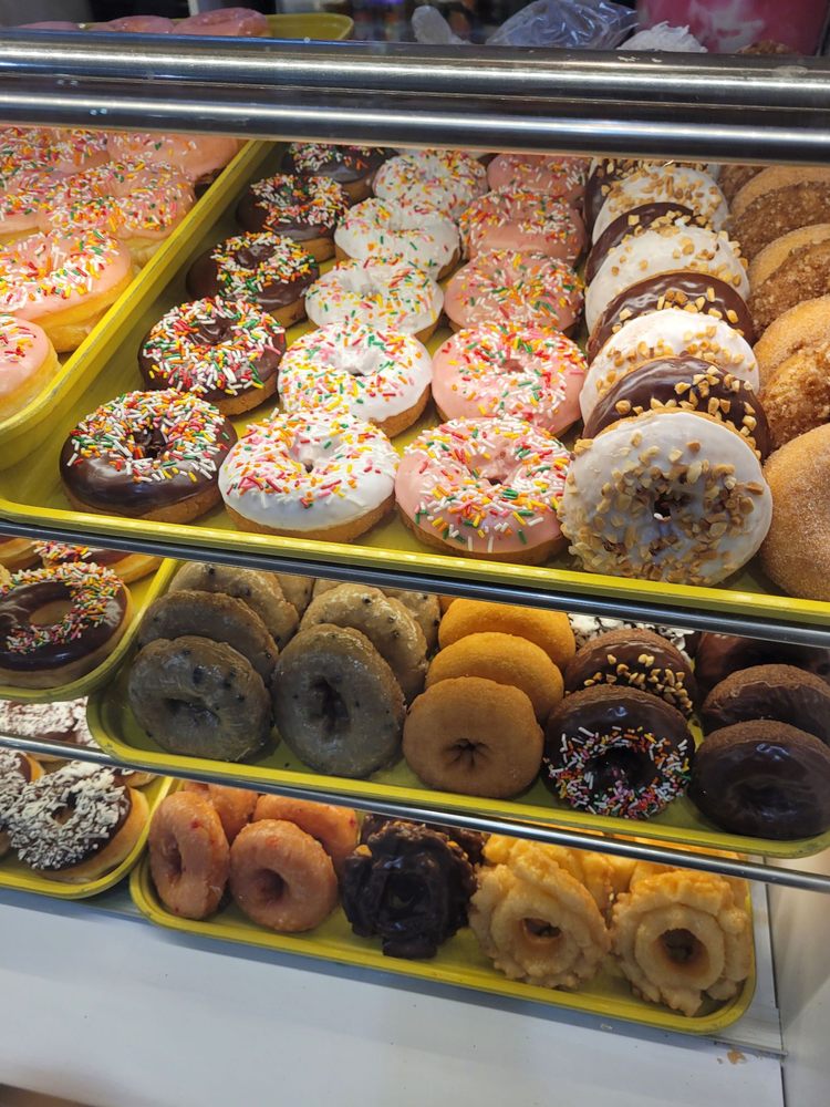 HONEY DONUTS Updated September 2024 11 Reviews 3408 N Midkiff Rd