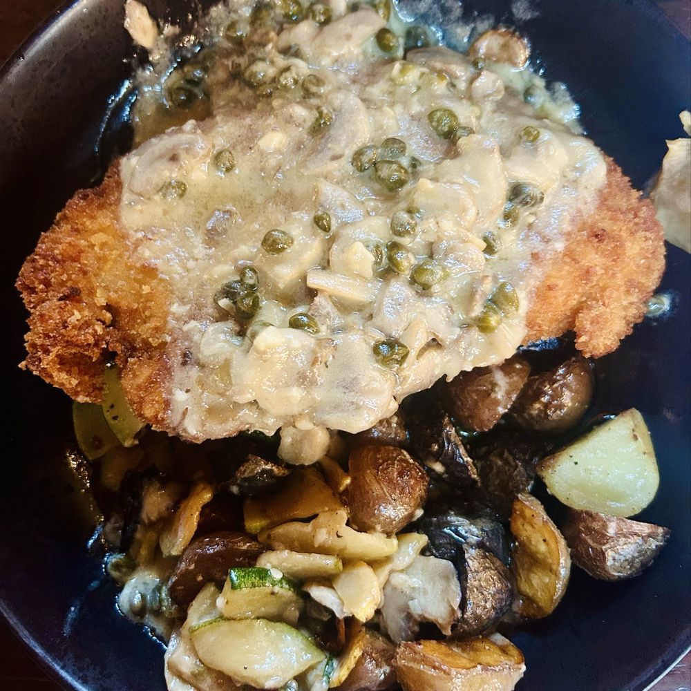 Mia's Brick Oven Pizza - Chicken piccata - Pizza Near Me - Cold Springs, California