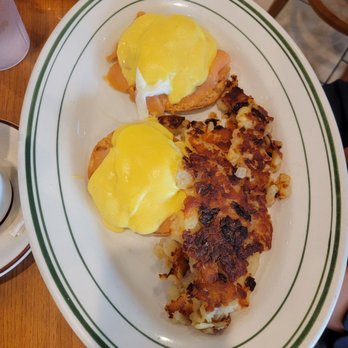Sandy Springs Diner - Lox Benedict with Hash Browns - American Near Me - Atlanta, Georgia Sandy Springs Diner - Lox Benedict with Hash Browns - American Near Me - Atlanta, Georgia
