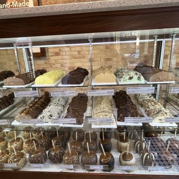 Kilwins Ice Cream - Chocolate - Fudge - Ice Cream & Frozen Yogurt Near Me - Holland, Michigan Kilwins Ice Cream - Chocolate - Fudge - Ice Cream & Frozen Yogurt Near Me - Holland, Michigan