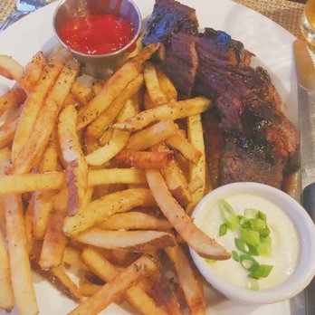 Ledges Restaurant - Wagyu Steak Frites! sooo good! - American Near Me - North Conway, New Hampshire
