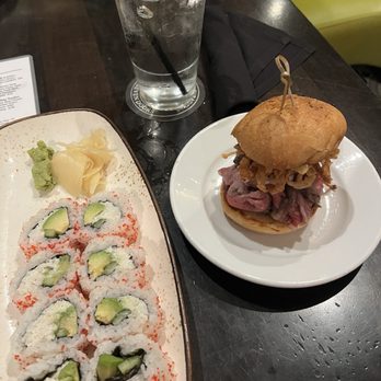 Seven Doors Kitchen & Cocktails - Happy hour sushi and beef slider - Cocktail Bars Near Me - The Colony, Texas Seven Doors Kitchen & Cocktails - Happy hour sushi and beef slider - Cocktail Bars Near Me - The Colony, Texas