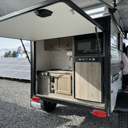 Like a teardrop trailer! Compact & light weight!