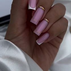 Pico Nails
