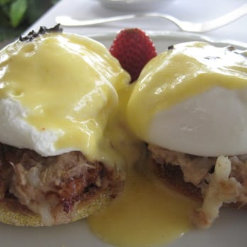 Orchids - Kahlua Pork Eggs Benedict - Breakfast & Brunch Near Me - Honolulu, Hawaii