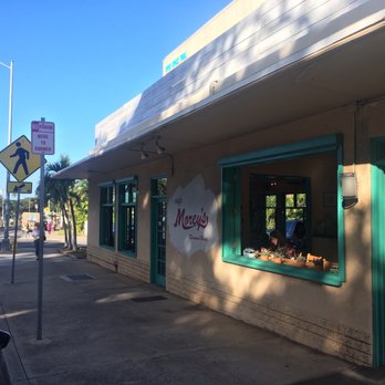 Cafe Morey's - American Near Me - Honolulu, Hawaii