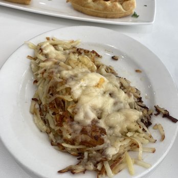Eggsperts Cafe - Parmesan Garlic Hash Browns - Breakfast & Brunch Near Me - Orland Park, Illinois Eggsperts Cafe - Parmesan Garlic Hash Browns - Breakfast & Brunch Near Me - Orland Park, Illinois