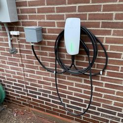Recon Electric - Another Tesla charger for a happy client!