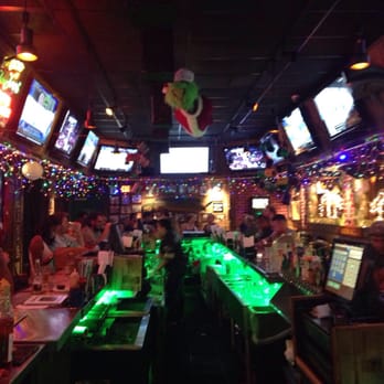 Flanigan's - Coconut Grove - Inside bar - Seafood Near Me - Coconut Grove, Florida