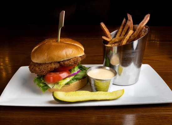 Gaslight Bar and Grill by null