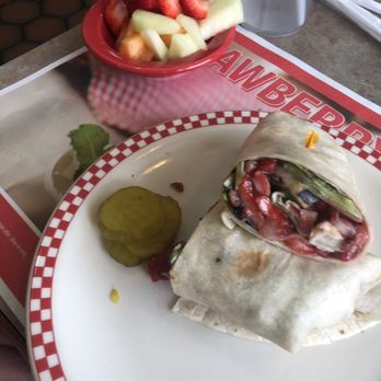 Big Boy - Strawberry and blue cheese wrap - American Near Me - Warren, Michigan Big Boy - Strawberry and blue cheese wrap - American Near Me - Warren, Michigan
