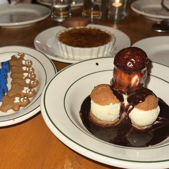 Pastis Miami - crème brûlée, profiteroles - French Near Me - Miami, Florida