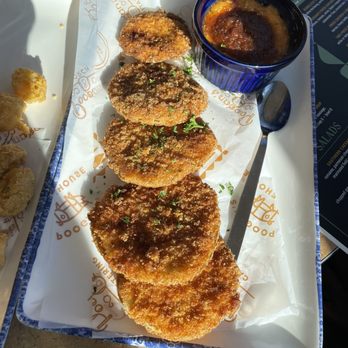 Poogan's Southern Kitchen - Fried greet tomatoes - Breakfast & Brunch Near Me - Summerville, South Carolina