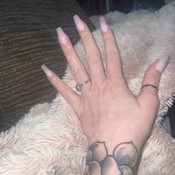 Avenue Nails