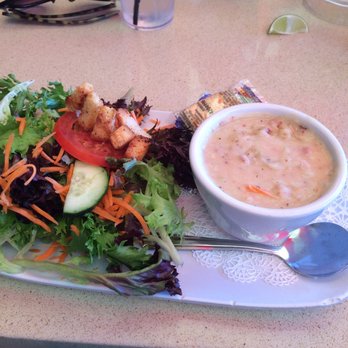 Sidewalk Cafe - Cup of clam chowder with green salad - Tacos Near Me - Venice, California Sidewalk Cafe - Cup of clam chowder with green salad - Tacos Near Me - Venice, California