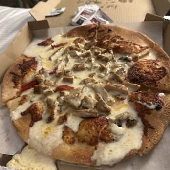 Crust Kitchen - Chicken Alfredo Pizza Dinner - Pizza Near Me - San Diego, California Crust Kitchen - Chicken Alfredo Pizza Dinner - Pizza Near Me - San Diego, California