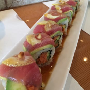 Kabosu - Lemon roll w/pine nut  (request bite size - 10 pieces, instead of 8). One bite: multiple flavors! - Japanese Near Me - Los Angeles, California