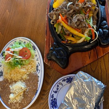 Taqueria Jessy's - Beef Fajitas with all the extras - Mexican Near Me - Virginia Beach, Virginia Taqueria Jessy's - Beef Fajitas with all the extras - Mexican Near Me - Virginia Beach, Virginia