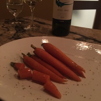 Somm's Kitchen - Tapas/Small Plates Near Me - Paso Robles, California