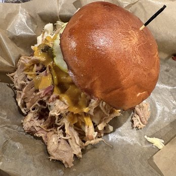 Saugatuck Brewing Co - Pulled pork burger - Breweries Near Me - Douglas, Michigan