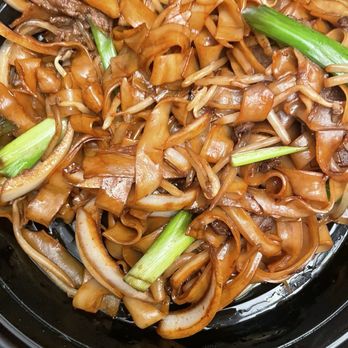 Top BBQ & Noodle - C1. BEEF CHOW FUN - Seafood Near Me - Gardena, California Top BBQ & Noodle - C1. BEEF CHOW FUN - Seafood Near Me - Gardena, California
