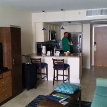 Hollywood Beach Tower - Full kitchen - Hotels Near Me - Hollywood, Florida Hollywood Beach Tower - Full kitchen - Hotels Near Me - Hollywood, Florida