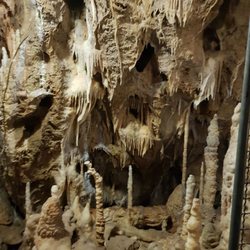 Atta-Höhle - Stalagmiten