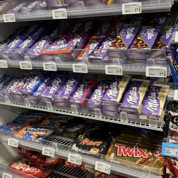 Albert Heijn - Chocolate - Grocery Near Me - Amsterdam, New Hampshire Albert Heijn - Chocolate - Grocery Near Me - Amsterdam, New Hampshire