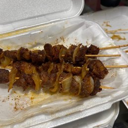 Was supposed to be lamb skewers but found out it was not lamb after we got home. Very disappointed. Tastes like pork or beef Was supposed to be lamb skewers but found out it was not lamb after we got home. Very disappointed. Tastes like pork or beef