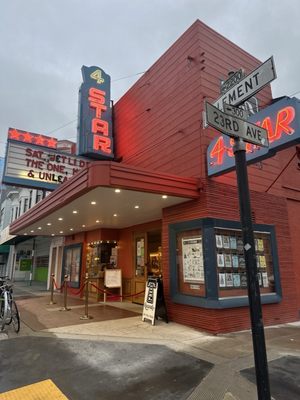 4 Star Theater by null