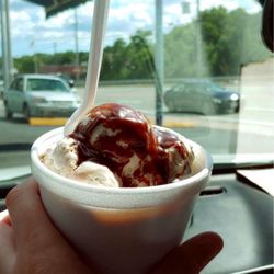 Hill-Top Creamery - Extreme chocolate and peanut butter pie ice cream with hot fudge