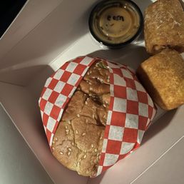 Basic bitch burger & bitch got corns with sauce