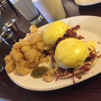 Syrup Cherry Creek - American Near Me - Denver, Colorado Syrup Cherry Creek - American Near Me - Denver, Colorado