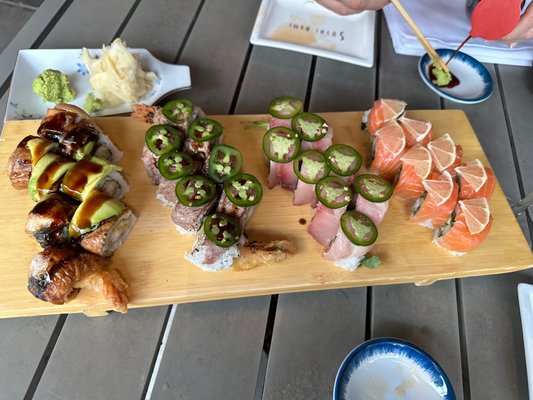 Sushi Nami by null