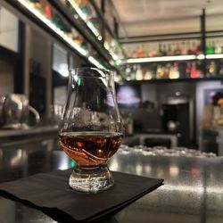 Bull And Barrel - Sipping on some Foursquare rum